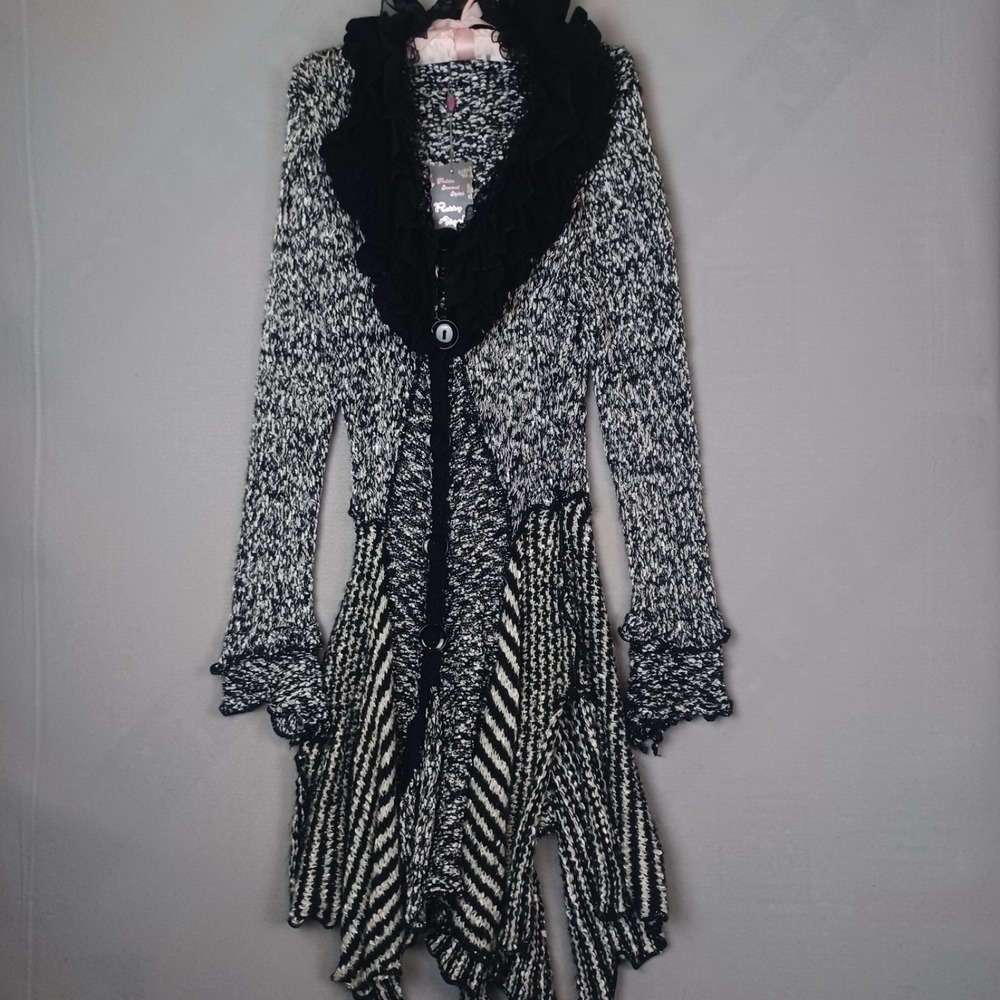 Pretty Angel Blk White Cardigan Sweater Ruffles Lace Whimsygoth Fairycore READ